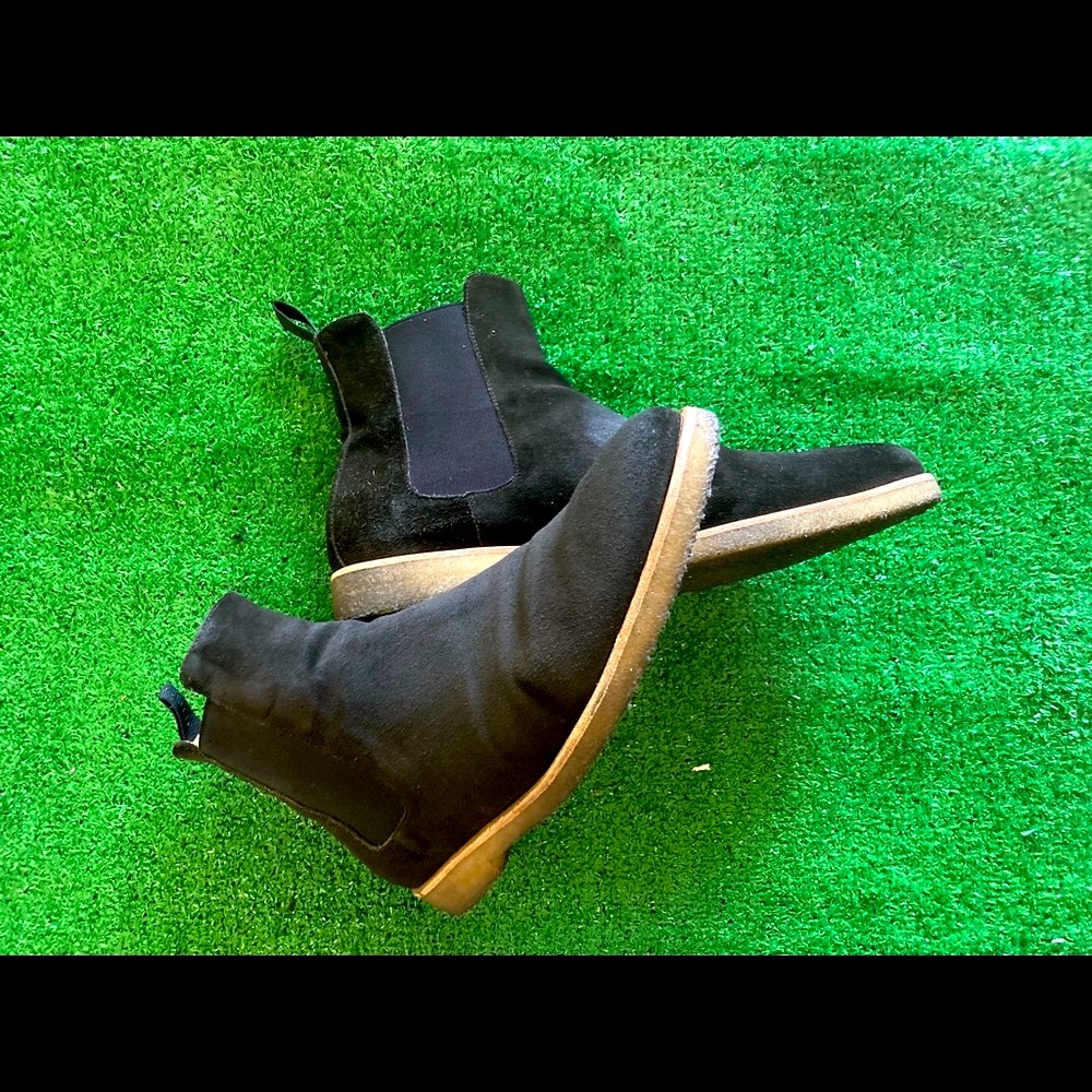 New Republic Suede Chelsea Boot Size 12